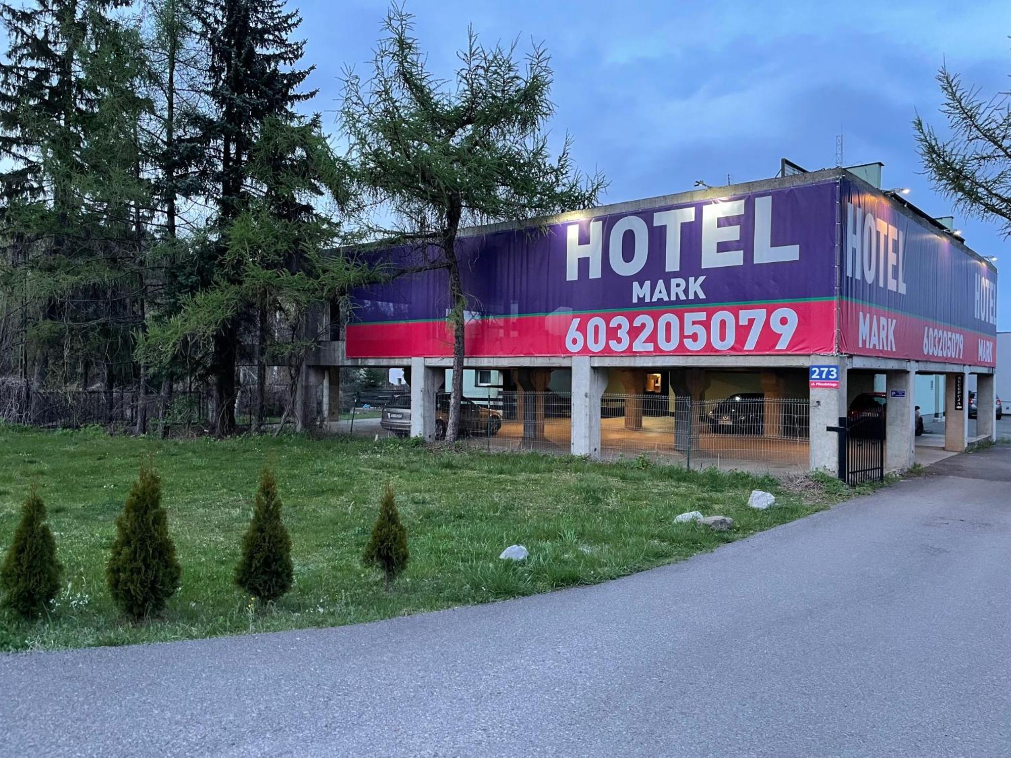 Hotel Mark Марки Экстерьер фото